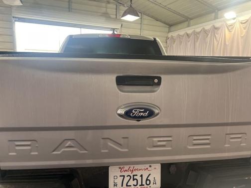 ICONIC SILVER 2021 Ford Ranger XL