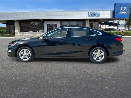 Mosaic Black Metallic 2024 Chevrolet Malibu LT