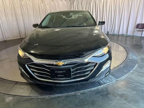 Mosaic Black Metallic 2024 Chevrolet Malibu LT
