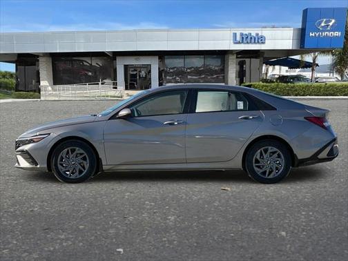 2025 Hyundai ELANTRA HEV Blue