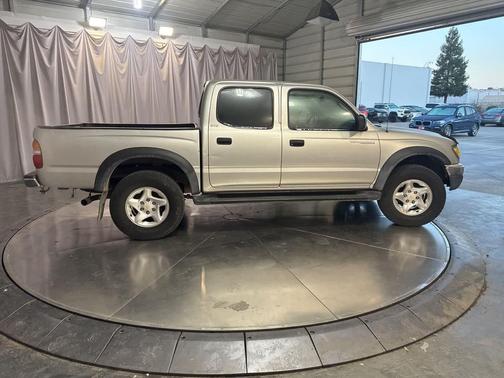 2004 Toyota Tacoma PreRunner Double Cab