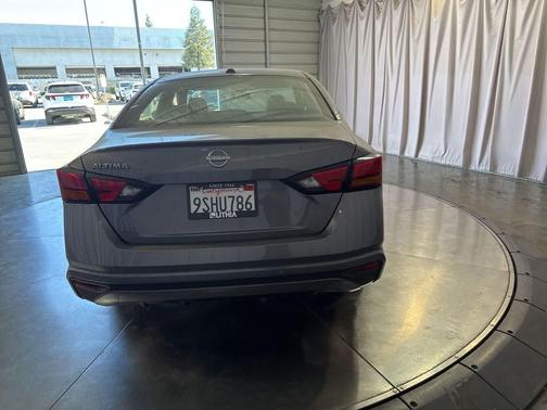 Gun Metallic 2025 Nissan Altima S