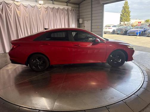 Calypso Red 2022 Hyundai ELANTRA SEL