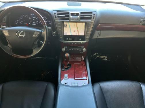 Mercury Metallic 2010 Lexus LS 460 Base