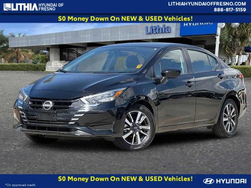 Super Black 2025 Nissan Versa 1.6 SV