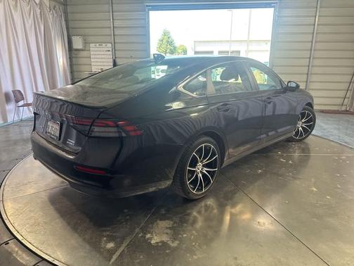 Crystal Black Pearl 2023 Honda Accord Hybrid Sport