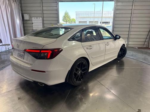 Platinum White Pearl 2025 Honda Civic Sport