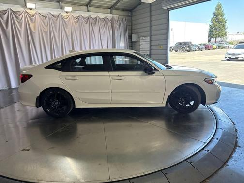 Platinum White Pearl 2025 Honda Civic Sport