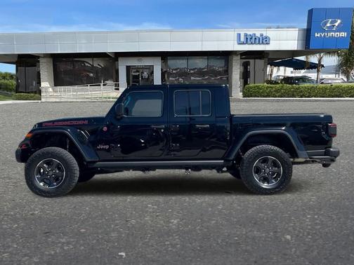 Black Clearcoat 2022 Jeep Gladiator Rubicon