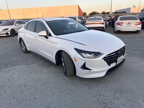 Quartz White 2021 Hyundai SONATA SE