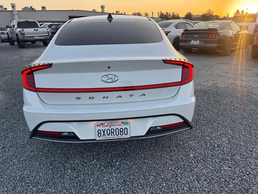 Quartz White 2021 Hyundai SONATA SE