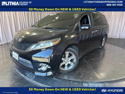 Attitude Black 2015 Toyota Sienna SE