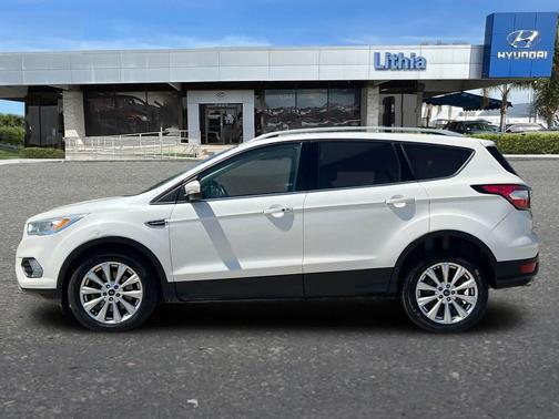 White Platinum Metallic Tri-Coat 2017 Ford Escape Titanium