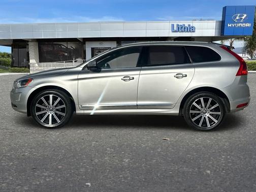2015 Volvo XC60 T6 Platinum