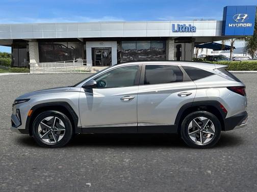 Shimmering Silver 2025 Hyundai TUCSON SEL