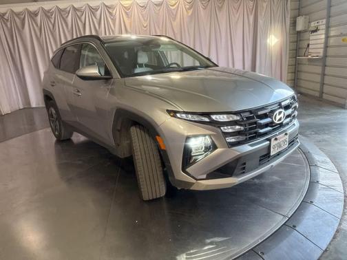 Shimmering Silver 2025 Hyundai TUCSON SEL