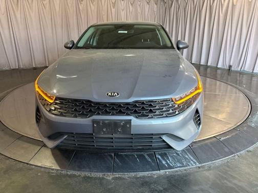 Everlasting Silver 2021 Kia K5 LX