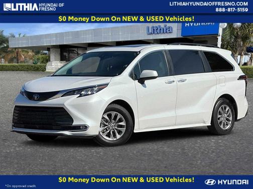 2023 Toyota Sienna XLE