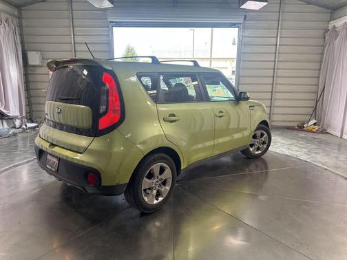 2017 Kia Soul Base