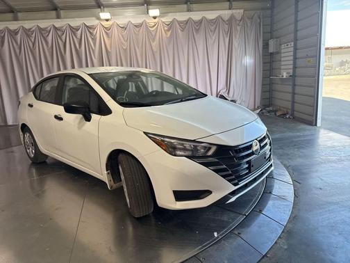 Fresh Powder 2025 Nissan Versa 1.6 S