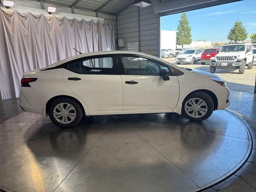 Fresh Powder 2025 Nissan Versa 1.6 S