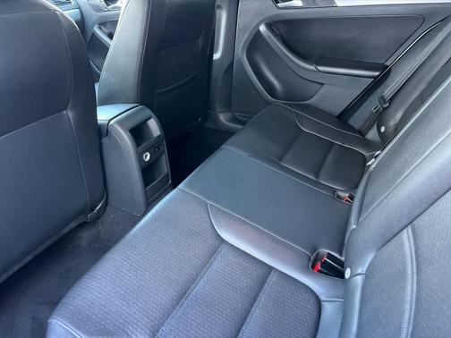 2014 Volkswagen Jetta Auto SE w/Connectivity