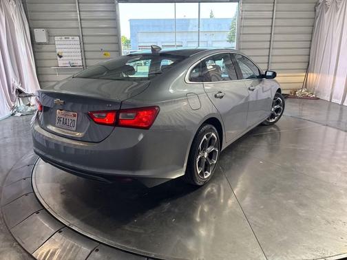 Sterling Gray Metallic 2023 Chevrolet Malibu LT