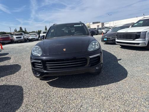 Black 2016 Porsche Cayenne Cayenne
