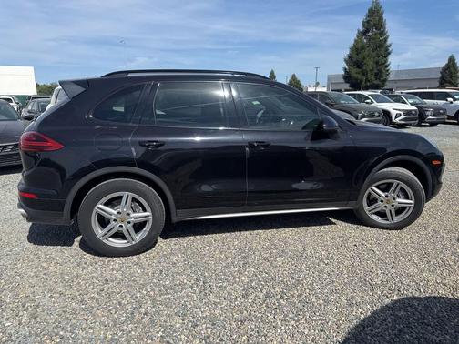 Black 2016 Porsche Cayenne Cayenne