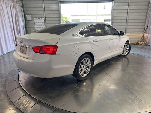 Iridescent Pearl Tricoat 2016 Chevrolet Impala LT