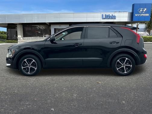 Aurora Black Pearl 2023 Kia Niro LX