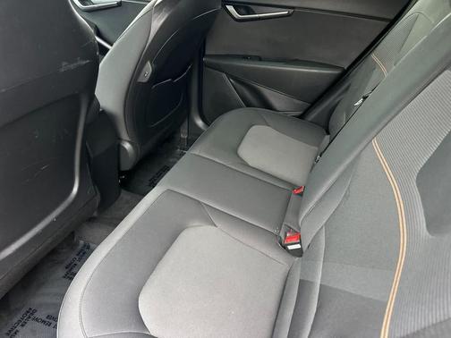 Aurora Black Pearl 2023 Kia Niro LX