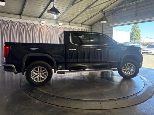 Onyx Black 2020 GMC Sierra 1500 SLT