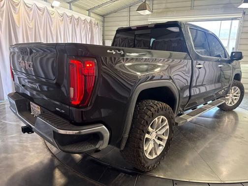 Onyx Black 2020 GMC Sierra 1500 SLT