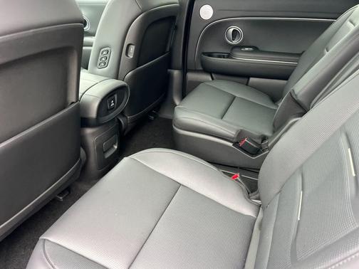 Typhoon Silver Metallic 2026 Hyundai Palisade Hybrid Calligraphy