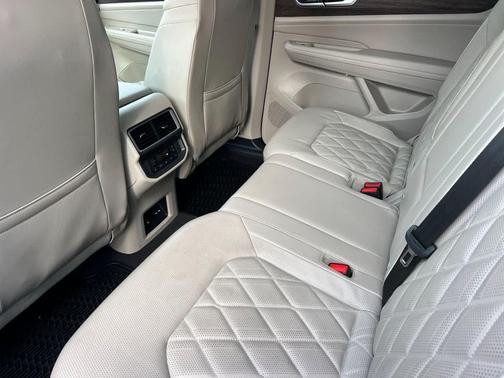 2024 Volkswagen Atlas 2.0T SEL Premium R-Line 4MOTION