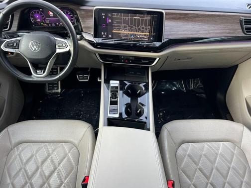 2024 Volkswagen Atlas 2.0T SEL Premium R-Line 4MOTION