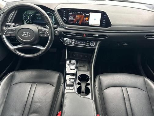 2022 Hyundai SONATA Hybrid Limited