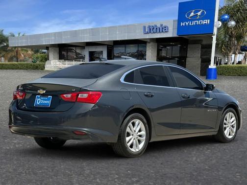 Nightfall Gray Metallic 2018 Chevrolet Malibu LT