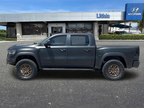 Diamond Black Crystal Pearlcoat 2021 RAM 1500 TRX
