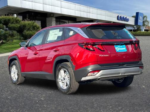 2026 Hyundai TUCSON SE