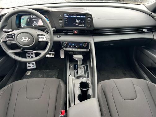 2026 Hyundai ELANTRA Sport