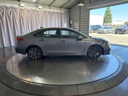 Celestite 2020 Toyota Corolla SE