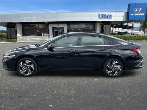 Abyss Black 2024 Hyundai ELANTRA SEL