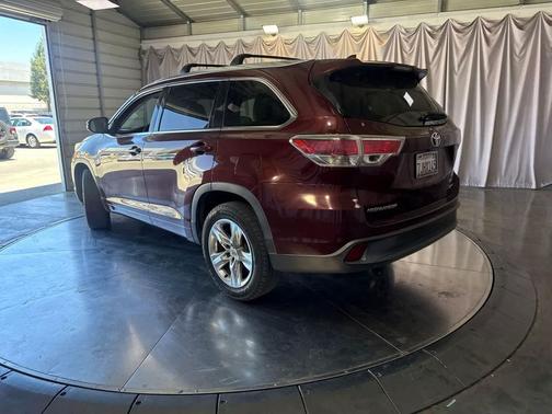 Ooh La La Rouge Mica 2015 Toyota Highlander Limited