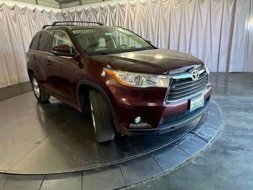 Ooh La La Rouge Mica 2015 Toyota Highlander Limited
