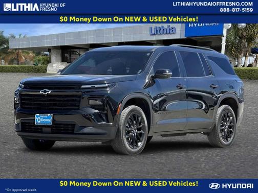 Mosaic Black Metallic 2024 Chevrolet Traverse LT