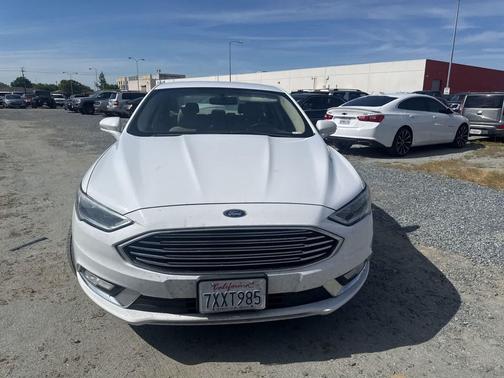 OXFORD WHITE 2017 Ford Fusion Energi SE Luxury