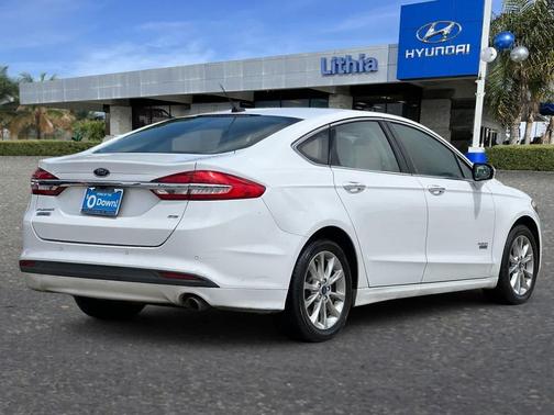 OXFORD WHITE 2017 Ford Fusion Energi SE Luxury