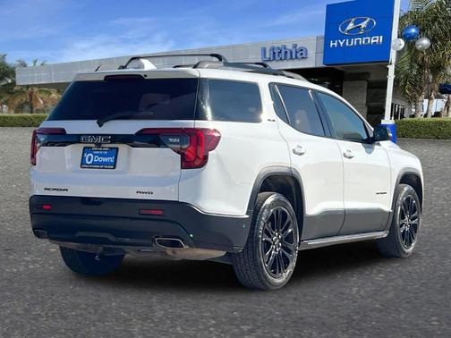 2022 GMC Acadia AWD SLE